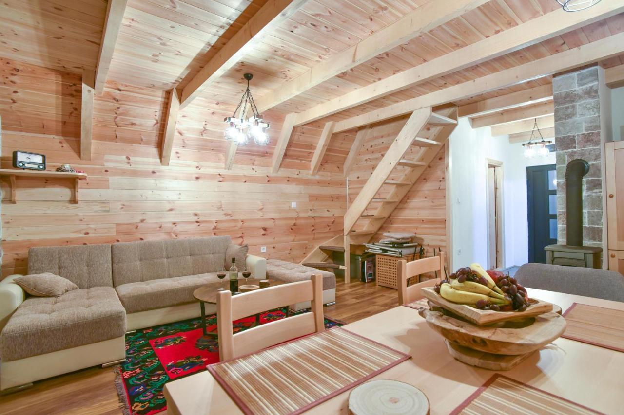 Guest House Max Zabljak  Ngoại thất bức ảnh