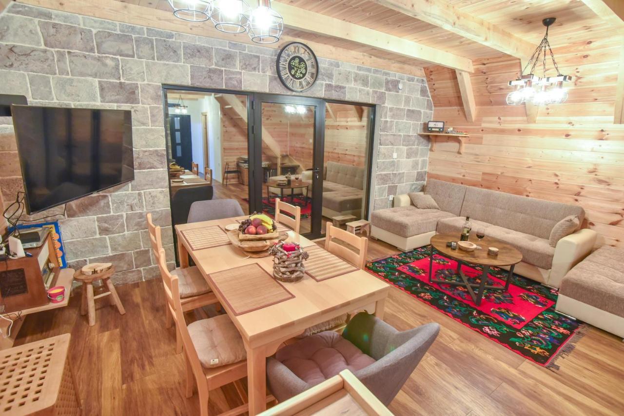 Guest House Max Zabljak  Ngoại thất bức ảnh