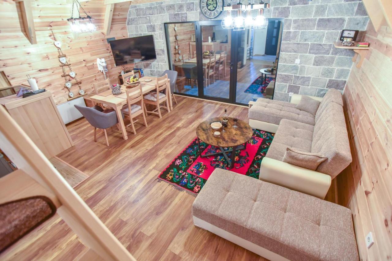 Guest House Max Zabljak  Ngoại thất bức ảnh